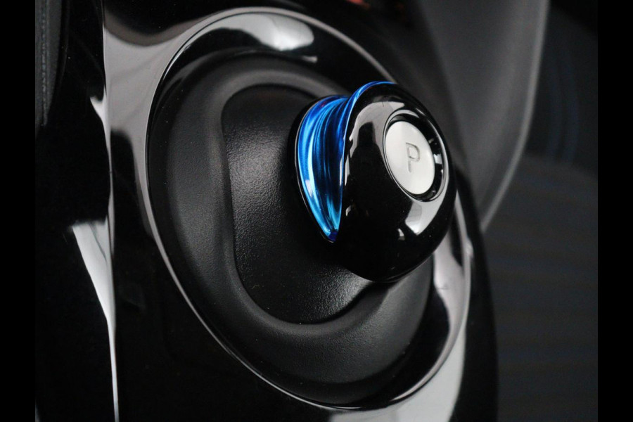 Nissan Leaf N-Connecta 40 kWh | SOH 94.3% | Stuur/stoel verwarming | Adaptive cruise | 360 camera | Dodehoek detectie | Full LED | Navigatie | Carplay |