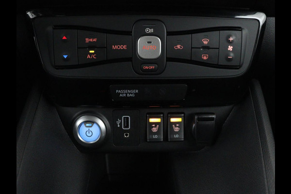 Nissan Leaf N-Connecta 40 kWh | SOH 94.3% | Stuur/stoel verwarming | Adaptive cruise | 360 camera | Dodehoek detectie | Full LED | Navigatie | Carplay |