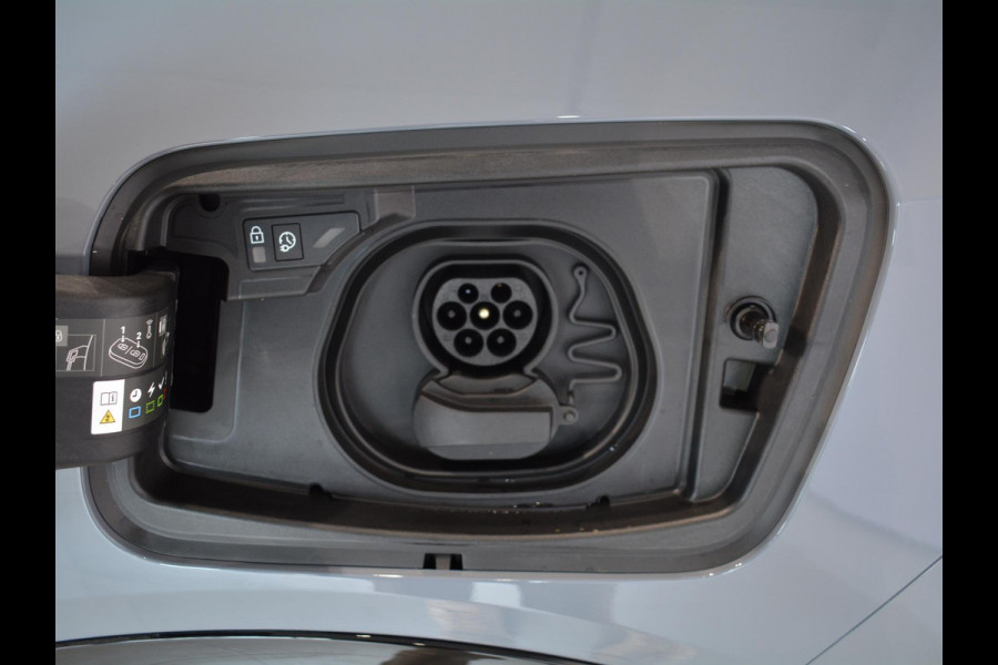 Opel Grandland Electric GS 73 kWh | Panorama dak | Camera | Apple Carplay/Android Auto