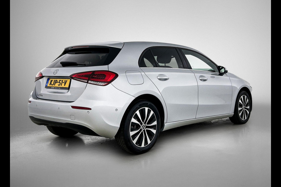Mercedes-Benz A-Klasse 250 e Plug-In Hybrid CAMERA | 1/2 LEER | FULL-LED | NAVI