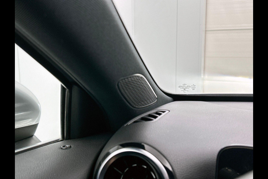Mercedes-Benz A-Klasse 250 e Plug-In Hybrid CAMERA | 1/2 LEER | FULL-LED | NAVI