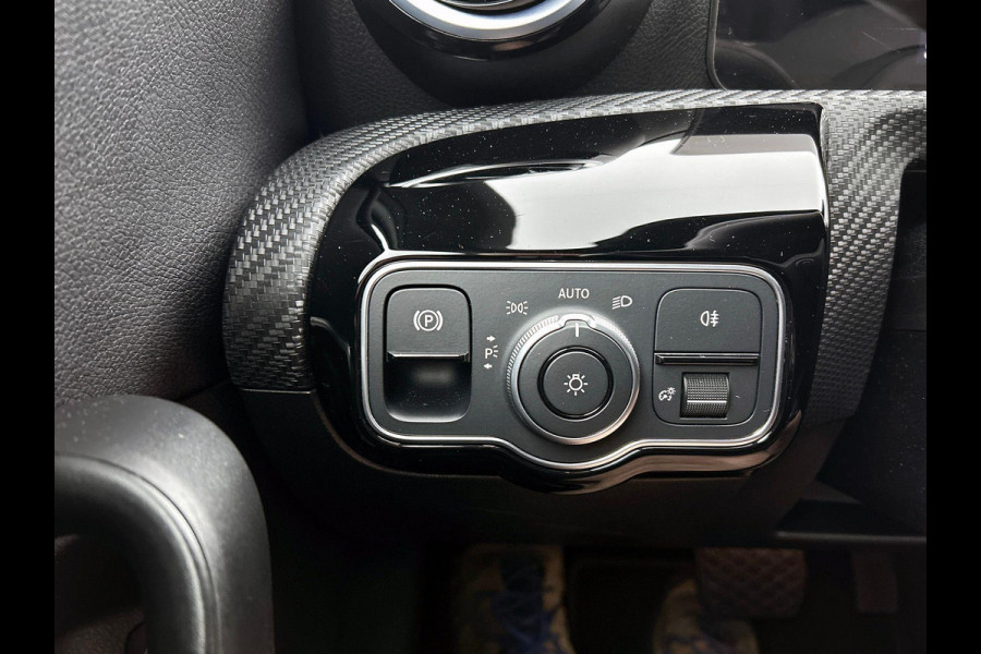 Mercedes-Benz A-Klasse 250 e Plug-In Hybrid CAMERA | 1/2 LEER | FULL-LED | NAVI