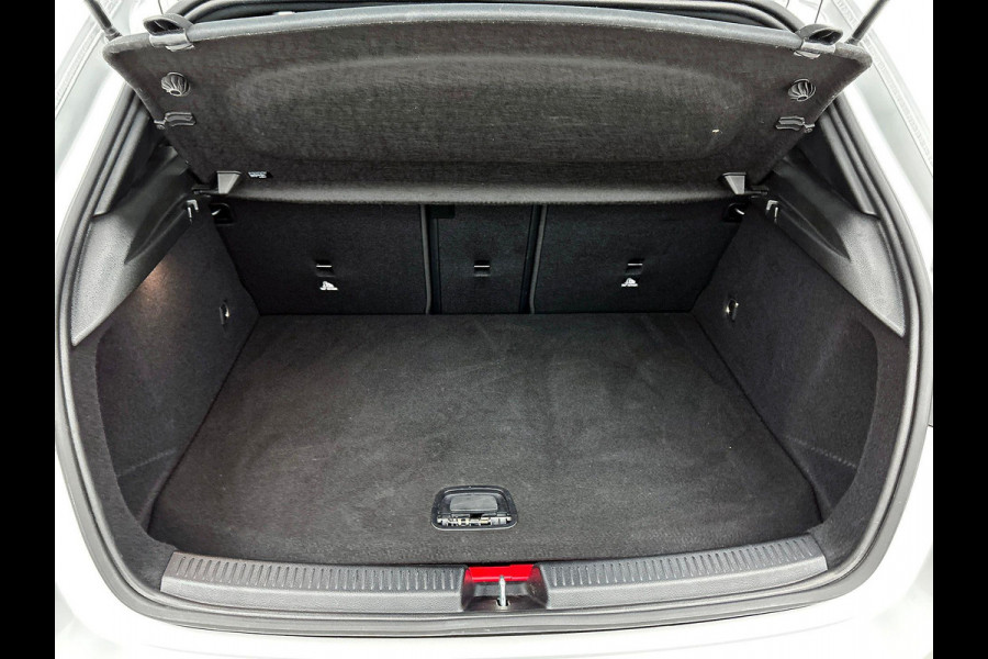 Mercedes-Benz A-Klasse 250 e Plug-In Hybrid CAMERA | 1/2 LEER | FULL-LED | NAVI