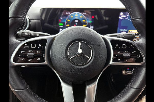 Mercedes-Benz A-Klasse 250 e Plug-In Hybrid CAMERA | 1/2 LEER | FULL-LED | NAVI