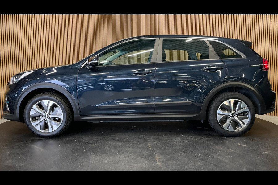 Kia e-Niro 64 kWh|100% SOH|NIEUWE LOGO|FACELIFT|VOLLEDER|ACC|APPLE CARPLAY|CAMERA|CLIMATE+CRUISE CONTROL|NAP|NL-AUTO|IN.BTW|1e EIG