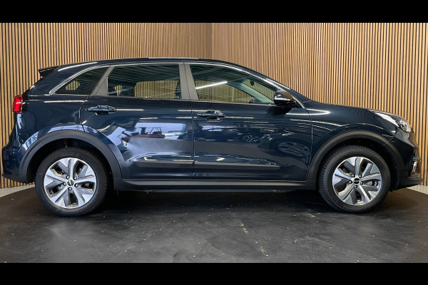 Kia e-Niro 64 kWh|100% SOH|NIEUWE LOGO|FACELIFT|VOLLEDER|ACC|APPLE CARPLAY|CAMERA|CLIMATE+CRUISE CONTROL|NAP|NL-AUTO|IN.BTW|1e EIG