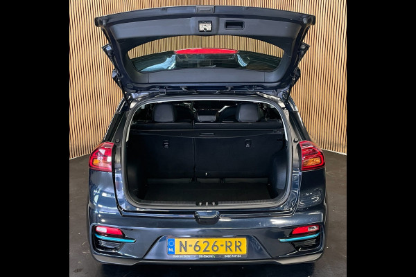 Kia e-Niro 64 kWh|100% SOH|NIEUWE LOGO|FACELIFT|VOLLEDER|ACC|APPLE CARPLAY|CAMERA|CLIMATE+CRUISE CONTROL|NAP|NL-AUTO|IN.BTW|1e EIG