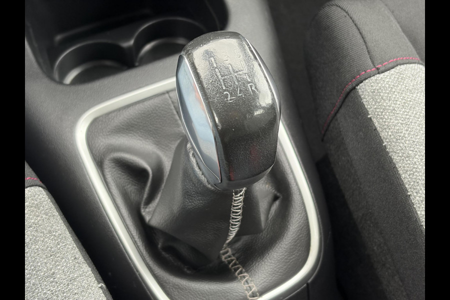 Citroën C3 1.2 PureTech ELLE 2e Eigenaar,Nieuwe D-riem,Carplay,Navi,Clima,Cruise,Pdc,N.A.P,Lm velgen,Rijstrooksensor,Apk tot 06-2027