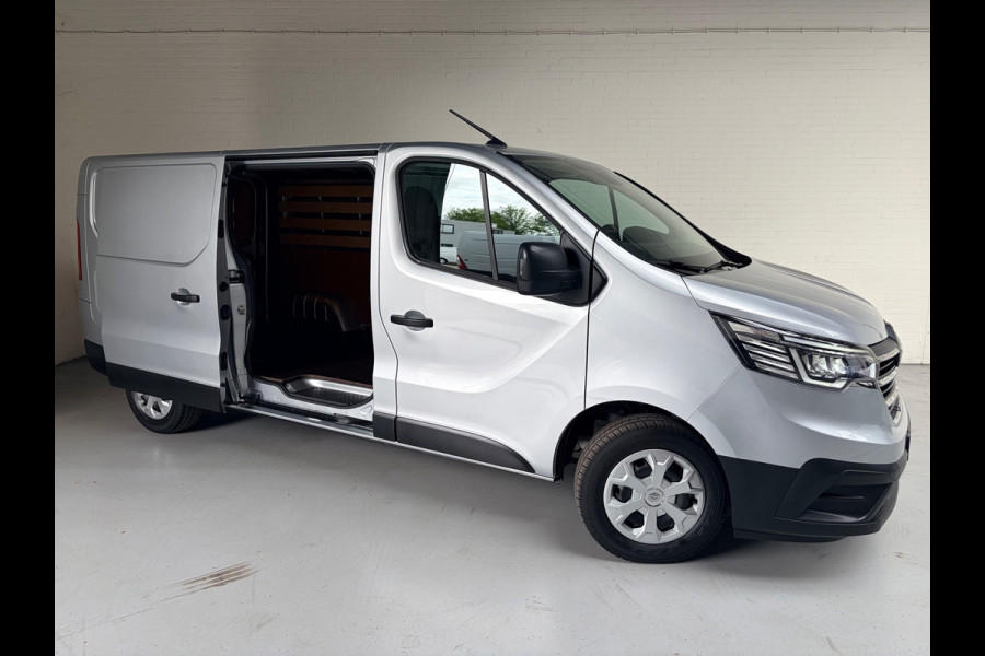 Renault Trafic 2.0 dCi 110pk euro6 T30 L2H1 Comfort 3Persoons, Airco, CruiseControl, Trekhaak, RIJKLAARPRIJS! NEDERLANDSE BUS!