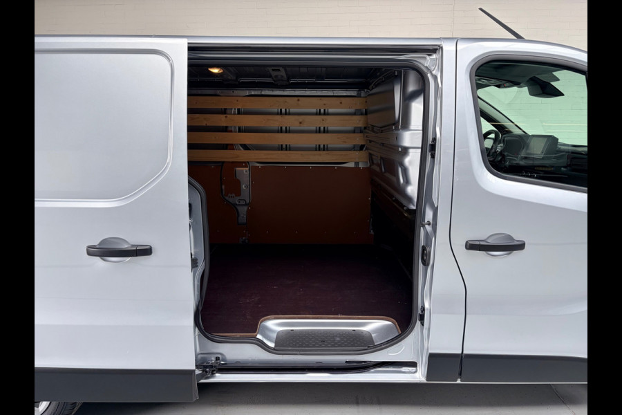 Renault Trafic 2.0 dCi 110pk euro6 T30 L2H1 Comfort 3Persoons, Airco, CruiseControl, Trekhaak, RIJKLAARPRIJS! NEDERLANDSE BUS!