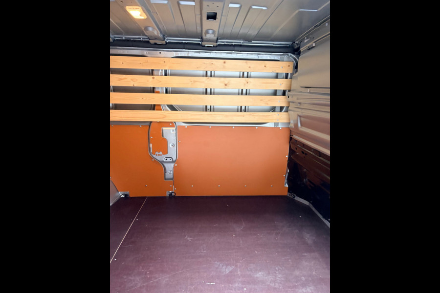 Renault Trafic 2.0 dCi 110pk euro6 T30 L2H1 Comfort 3Persoons, Airco, CruiseControl, Trekhaak, RIJKLAARPRIJS! NEDERLANDSE BUS!