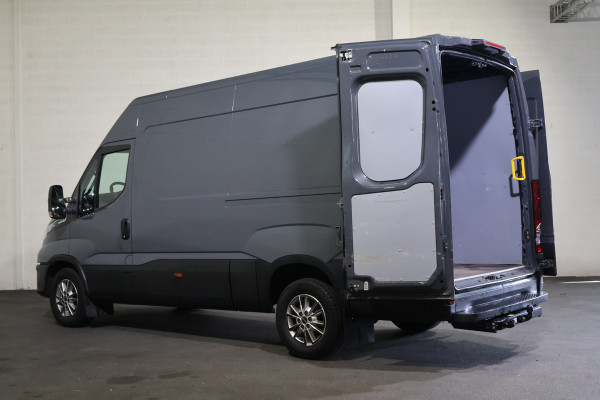 Iveco Daily 35S18 L2 H2 Automaat Airco Navigatie 3.5T Trekhaak