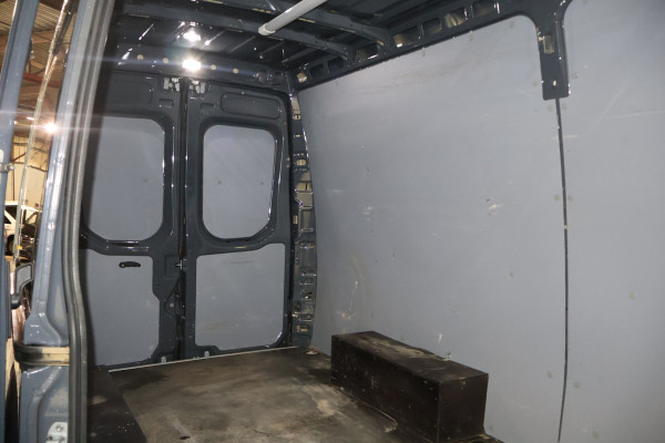 Iveco Daily 35S18 L2 H2 Automaat Airco Navigatie 3.5T Trekhaak