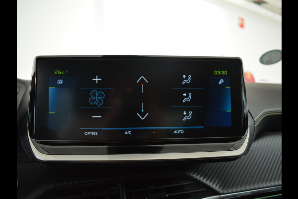 Peugeot e-2008 EV GT 50 kWh | Apple CarPlay / Android Auto | Keyless Entry | Parkeersensoren voor en achter |