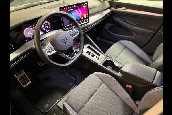 Volkswagen Golf 1.5 eTSI | Stoel/Stuurverwarming | Carplay | Sfeerverlichting | Led | Parkeersensoren