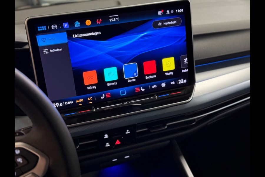 Volkswagen Golf 1.5 eTSI | Stoel/Stuurverwarming | Carplay | Sfeerverlichting | Led | Parkeersensoren