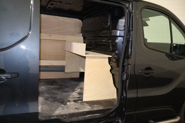 Renault Trafic 2.0 dCi 150pk L2 H1 Work Edition Automaat
