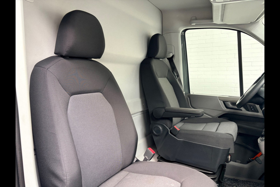 Volkswagen Crafter Automaat DSG 35 2.0 TDI 177pk euro6 L3H2 oude L2H1 Highline, Trekhaak 3000kg, RIJKLAARPRIJS Nederlandse Bus!