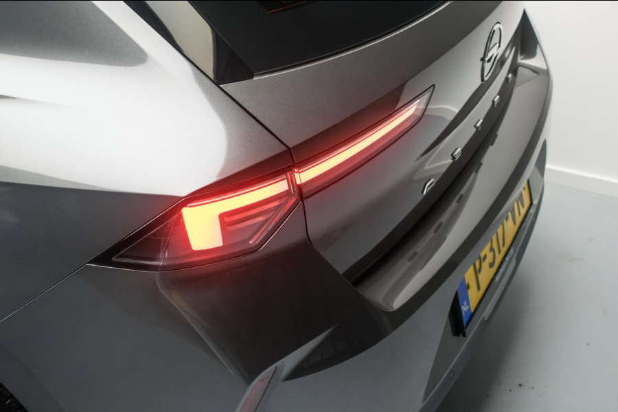Opel Astra 1.2 Turbo Black Edition NL-auto [ Full LED Carplay 1e Eigenaar Keyless Start Digital Dashboard Parkeersensoren ]