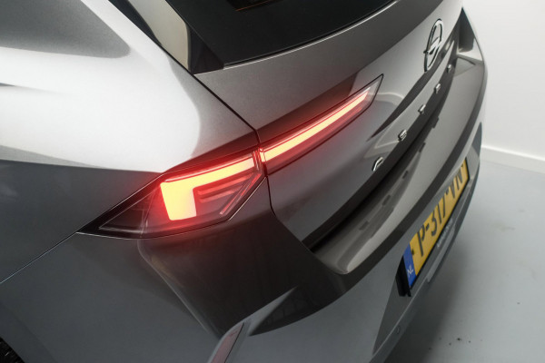Opel Astra 1.2 Turbo Black Edition NL-auto [ Full LED Carplay 1e Eigenaar Keyless Start Digital Dashboard Parkeersensoren ]