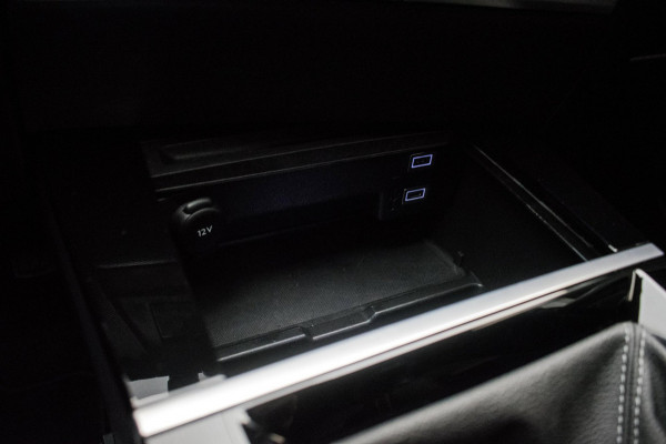 Opel Astra 1.2 Turbo Black Edition NL-auto [ Full LED Carplay 1e Eigenaar Keyless Start Digital Dashboard Parkeersensoren ]