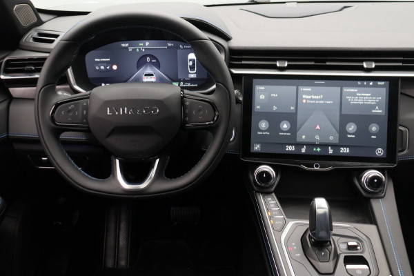 Lynk & Co 01 1.5 261PK Plug-in Hybrid *Zwarte Hemel* 360 Camera Pano/dak Apple/Carplay Adaptive/Cruise