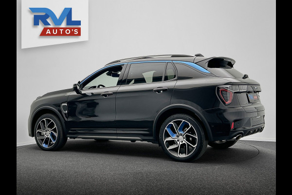 Lynk & Co 01 1.5 261PK Plug-in Hybrid *Zwarte Hemel* 360 Camera Pano/dak Apple/Carplay Adaptive/Cruise