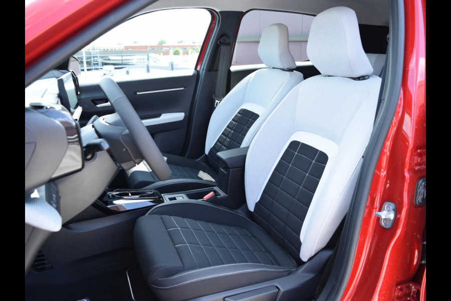 Citroën ë-C3 Max 113pk Comfort Range 44 kWh | VOORRAAD | STOELVERWARMING | VERWARMDE VOORRUIT | VERWARMD STUURWIEL | 17" LM VELGEN | NAVI | CLIMATE CONTROL |