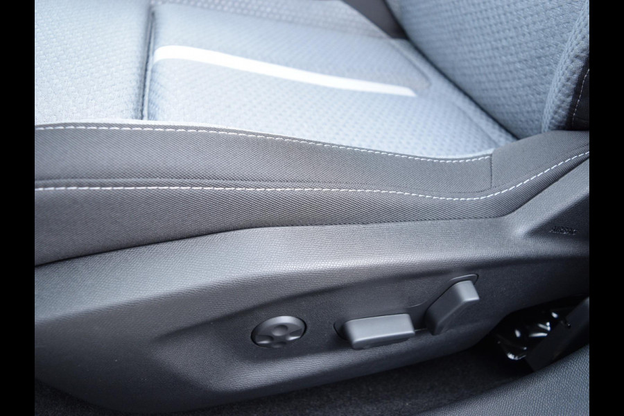 Opel Astra Electric 58 kWh Business Edition | AGR COMFORTSTOELEN | CLIMATE CONTROL | NAVI PRO | ADAPTVE CRUISE CONTROL | 18" LM VELGEN |