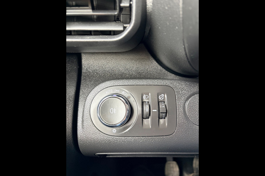 Opel Combo 1.5D 100pk euro6 L2H1 Edition, Airco, Groot Navigatie, Nederlandse bus! 1ste Eigenaar! RIJKLAARPRIJS!