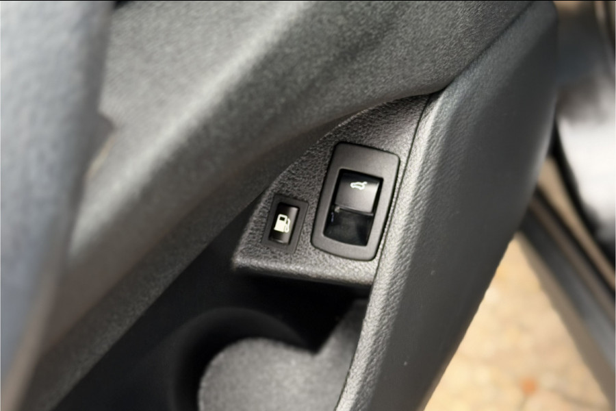 BMW X1 xDrive25e | Head-Up | Trekhaak | Leder | Camera | Elektrische Klep | 35X op voorraad