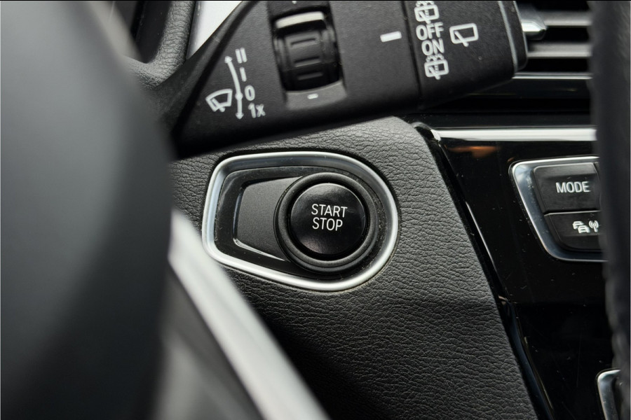 BMW X1 xDrive25e | Head-Up | Trekhaak | Leder | Camera | Elektrische Klep | 35X op voorraad