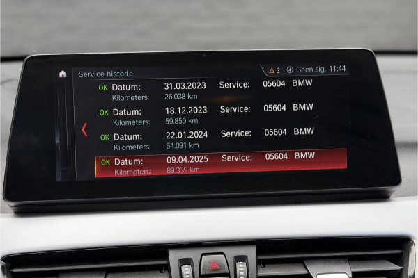 BMW X1 xDrive25e | Head-Up | Trekhaak | Leder | Camera | Elektrische Klep | 35X op voorraad