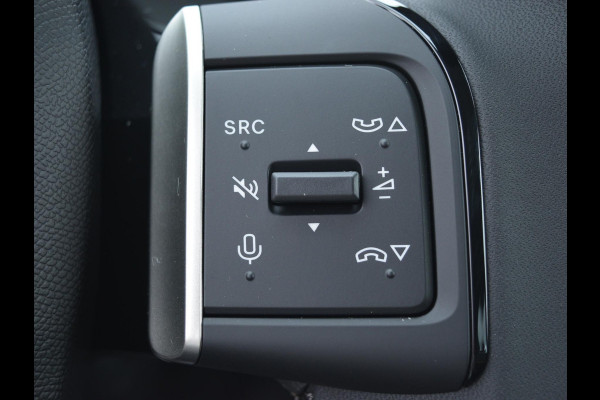 Citroën C3 Aircross 1.2 Hybrid 145pk Plus | 7 STOELEN | PARKEERSENSOREN MET CAMERA | CLIMATE CONTROL | WIT DAK | CARPLAY |