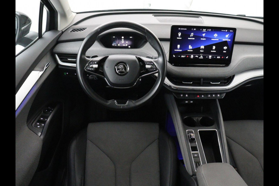Škoda Enyaq iV 60 | SOH 91.5% | Panoramadak | Adaptive cruise | Stuur/stoel verwarming | Half Leder | Carplay | Park assist | Sfeerverlichting | Climate control |