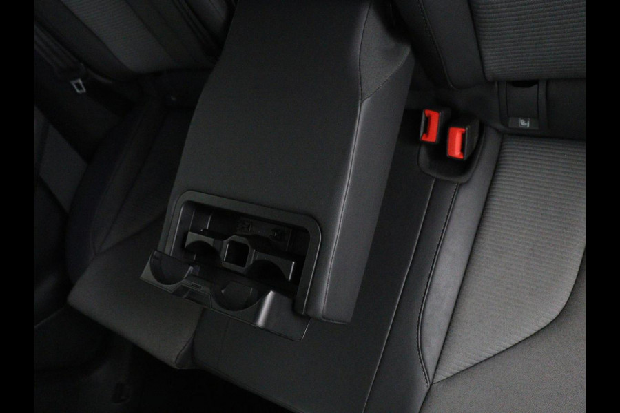Škoda Enyaq iV 60 | SOH 91.5% | Panoramadak | Adaptive cruise | Stuur/stoel verwarming | Half Leder | Carplay | Park assist | Sfeerverlichting | Climate control |