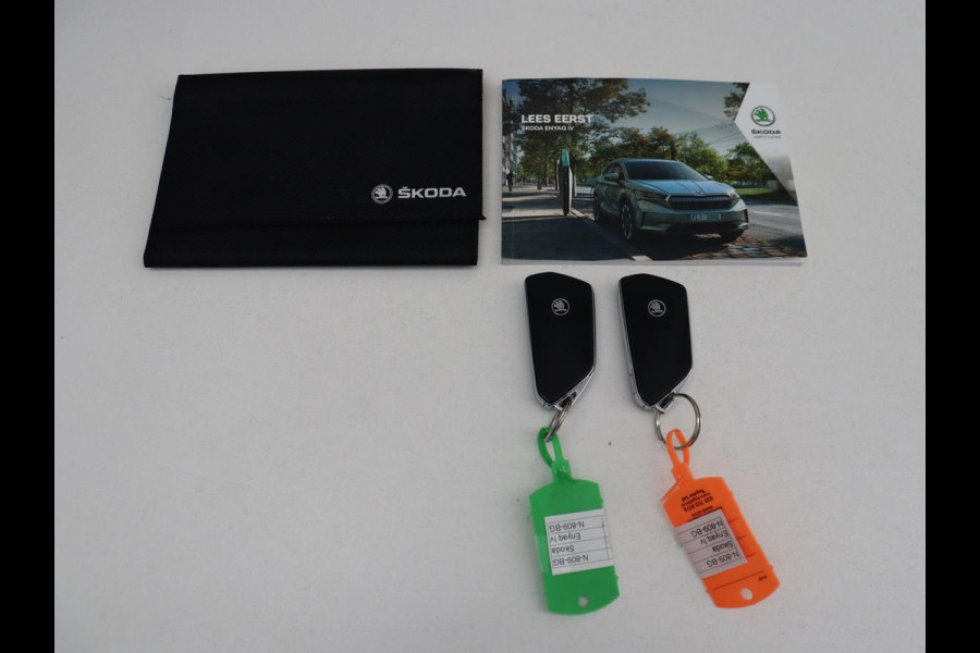 Škoda Enyaq iV 60 | SOH 91.5% | Panoramadak | Adaptive cruise | Stuur/stoel verwarming | Half Leder | Carplay | Park assist | Sfeerverlichting | Climate control |