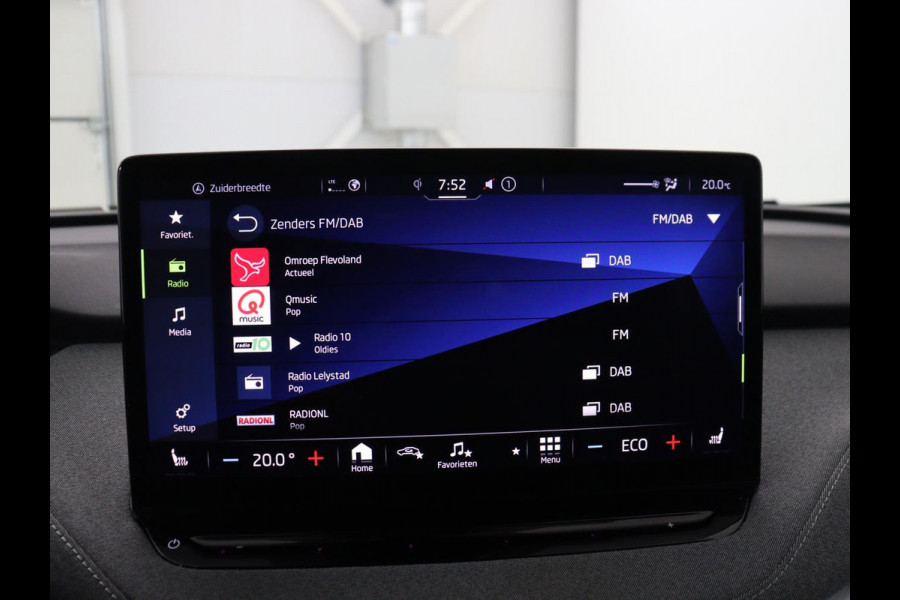 Škoda Enyaq iV 60 | SOH 91.5% | Panoramadak | Adaptive cruise | Stuur/stoel verwarming | Half Leder | Carplay | Park assist | Sfeerverlichting | Climate control |