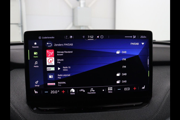 Škoda Enyaq iV 60 | SOH 91.5% | Panoramadak | Adaptive cruise | Stuur/stoel verwarming | Half Leder | Carplay | Park assist | Sfeerverlichting | Climate control |