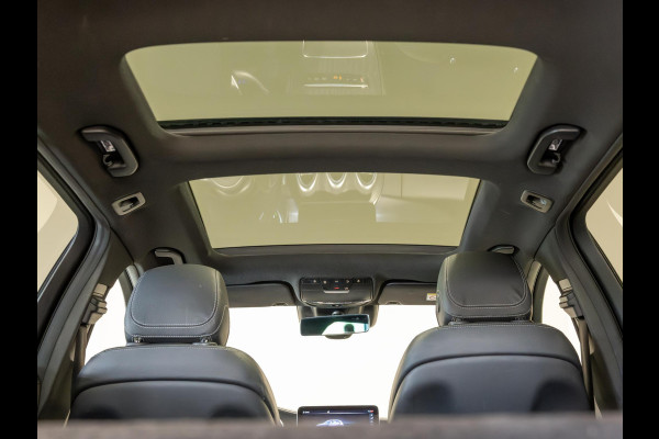 Mercedes-Benz C-Klasse Estate 300 e Business Solution AMG / 320pk / Panorama dak / Trekhaak / Multibeam /