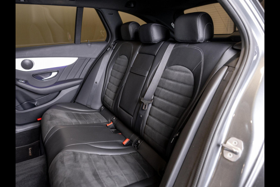 Mercedes-Benz C-Klasse Estate 300 e Business Solution AMG / 320pk / Panorama dak / Trekhaak / Multibeam /