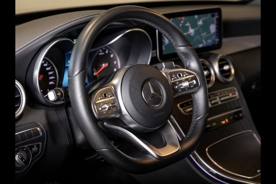 Mercedes-Benz C-Klasse Estate 300 e Business Solution AMG / 320pk / Panorama dak / Trekhaak / Multibeam /