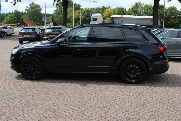 Audi Q7 60 TFSI e quattro Competition / SoH 91,5% / Trekhaak / Panoramadak / 360Camera / Head-up / Softclose / Luchtvering / 22'' / Keyless / Matrix LED / Carbon intr. / Stoelventilatie+Verwarming / Stuurverwarming / Bose / Dodeh