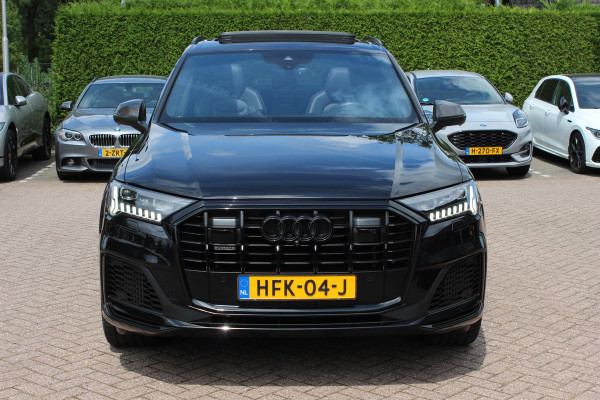 Audi Q7 60 TFSI e quattro Competition / SoH 91,5% / Trekhaak / Panoramadak / 360Camera / Head-up / Softclose / Luchtvering / 22'' / Keyless / Matrix LED / Carbon intr. / Stoelventilatie+Verwarming / Stuurverwarming / Bose / Dodeh