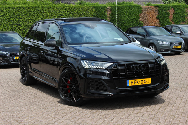 Audi Q7 60 TFSI e quattro Competition / SoH 91,5% / Trekhaak / Panoramadak / 360Camera / Head-up / Softclose / Luchtvering / 22'' / Keyless / Matrix LED / Carbon intr. / Stoelventilatie+Verwarming / Stuurverwarming / Bose / Dodeh