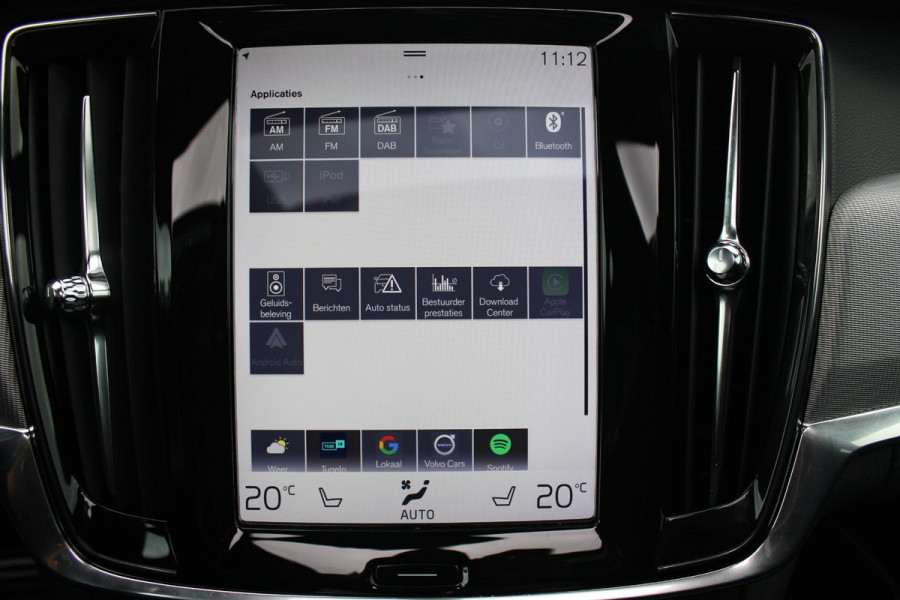Volvo V90 2.0 T4 190PK R-Design | PANORAMISCH SCHUIF/KANTEL DAK | HARMAN KARDON PREMIUM AUDIO | ELEKTRSICHE VOORSTOELEN MET GEHEUGEN FUNCTIE | STOEL/STUUR VERWARMING | ACHTERBANK VERWARMING | HEAD-UP DISPLAY | MISTLAMPEN VOOR | KEYLESS ENTRY / START | APPLE CARPLAY | ADROID AUTO | ELEKTRISCH BEDIENBARE ACHTERKLEP | ACHTERUITRIJCAMERA | STANDKACHEL |