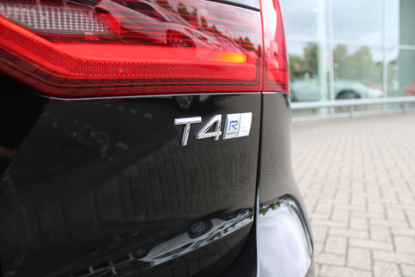 Volvo V90 2.0 T4 190PK R-Design | PANORAMISCH SCHUIF/KANTEL DAK | HARMAN KARDON PREMIUM AUDIO | ELEKTRSICHE VOORSTOELEN MET GEHEUGEN FUNCTIE | STOEL/STUUR VERWARMING | ACHTERBANK VERWARMING | HEAD-UP DISPLAY | MISTLAMPEN VOOR | KEYLESS ENTRY / START | APPLE CARPLAY | ADROID AUTO | ELEKTRISCH BEDIENBARE ACHTERKLEP | ACHTERUITRIJCAMERA | STANDKACHEL |