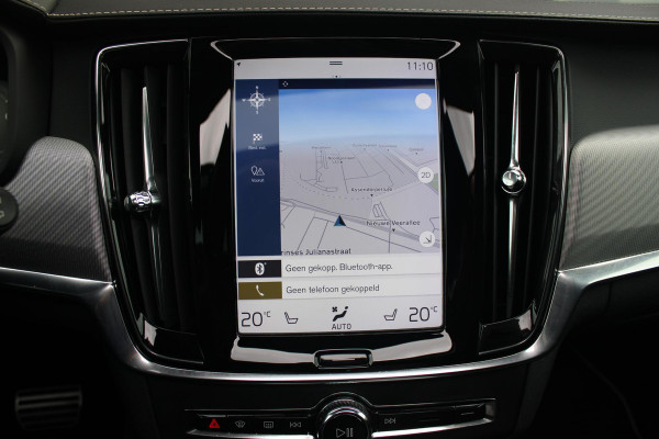Volvo V90 2.0 T4 190PK R-Design | PANORAMISCH SCHUIF/KANTEL DAK | HARMAN KARDON PREMIUM AUDIO | ELEKTRSICHE VOORSTOELEN MET GEHEUGEN FUNCTIE | STOEL/STUUR VERWARMING | ACHTERBANK VERWARMING | HEAD-UP DISPLAY | MISTLAMPEN VOOR | KEYLESS ENTRY / START | APPLE CARPLAY | ADROID AUTO | ELEKTRISCH BEDIENBARE ACHTERKLEP | ACHTERUITRIJCAMERA | STANDKACHEL |