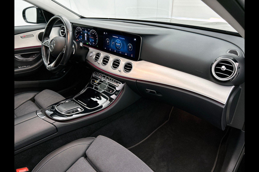 Mercedes-Benz E-Klasse Estate 300 e Avantgarde BLACK-LINE CAMERA | LEER | MATRIX-LED| EL-ACHTERKLEP