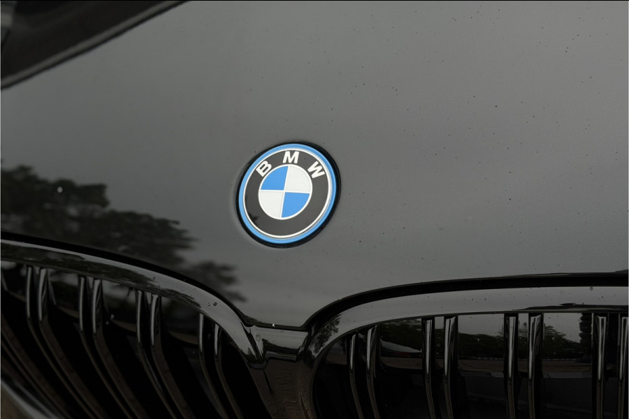 BMW X1 xDrive25e | Leder | Head-Up | PDC V+A | LED | Elektrische Klep | 35x op voorraad !